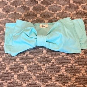 Bow crop top